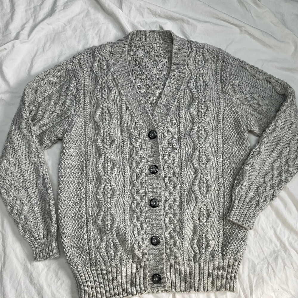 Women’s L/XL Cable Knit Handmade Cardigan
